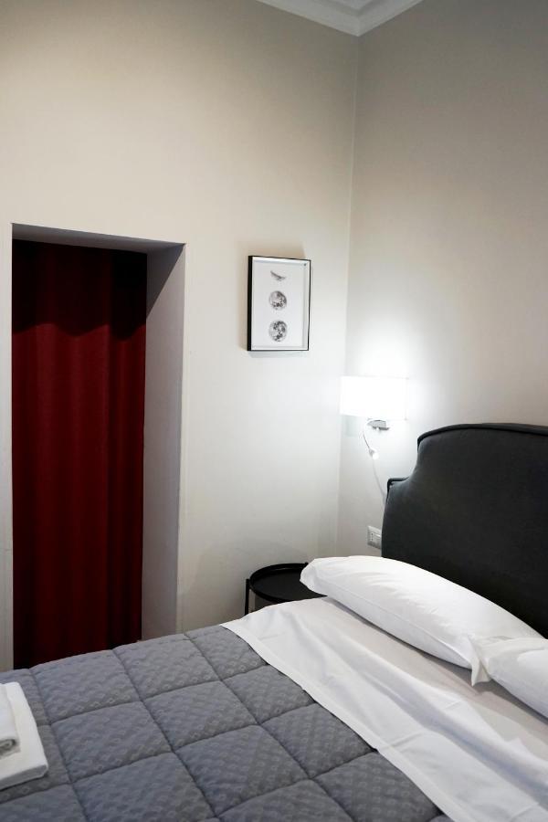 Re Di Smirne By Apulia Accommodation Bari Exteriör bild