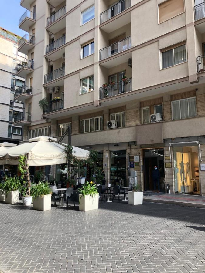 Re Di Smirne By Apulia Accommodation Bari Exteriör bild