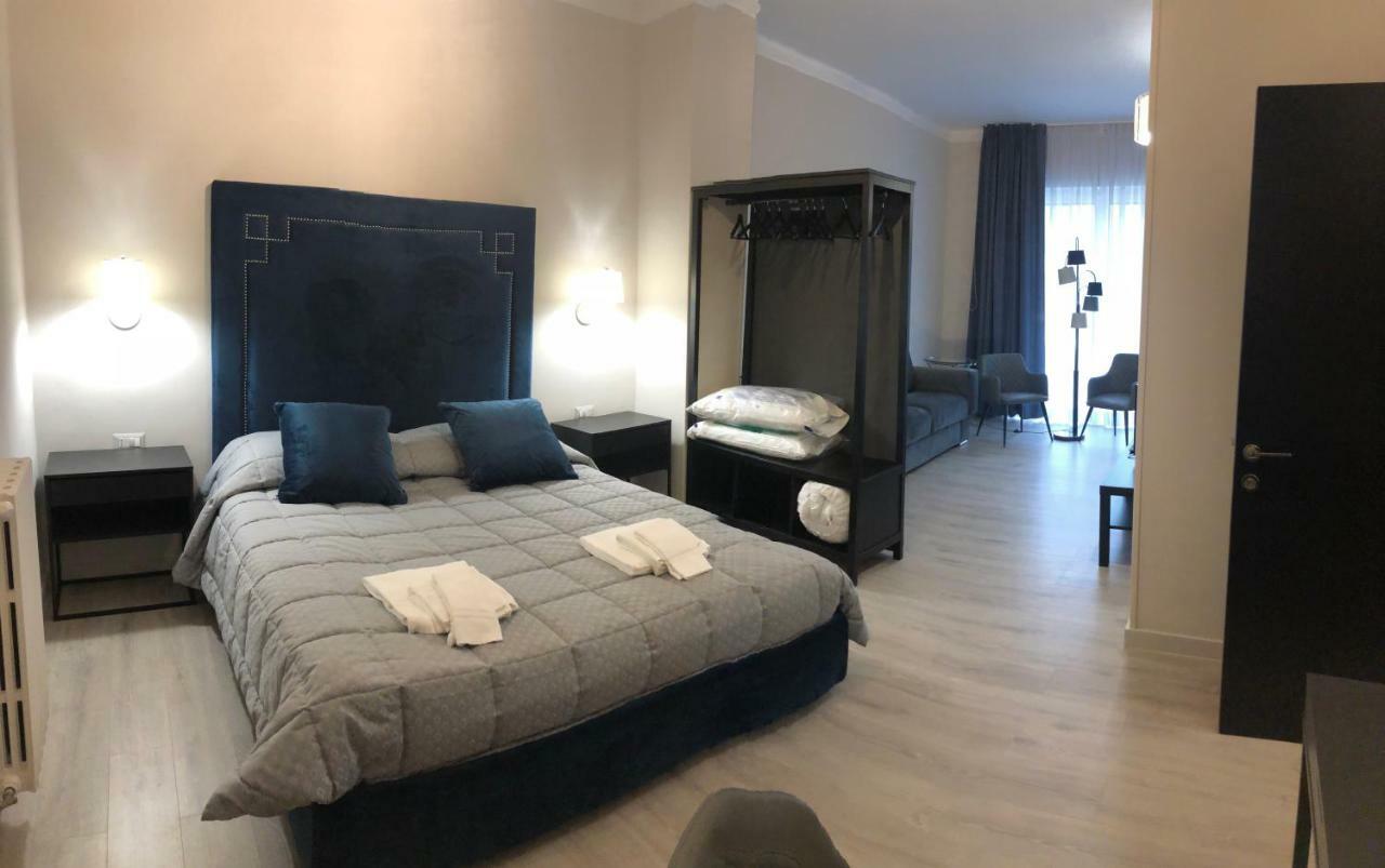 Re Di Smirne By Apulia Accommodation Bari Exteriör bild